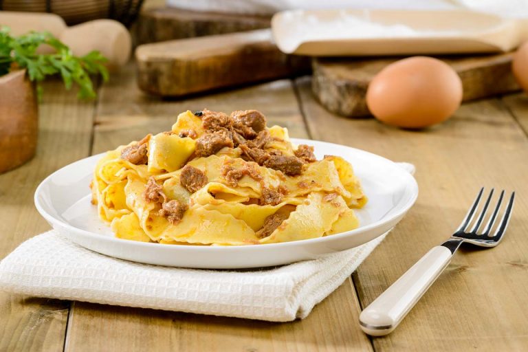 Riccia al rag&ugrave; d'agnello