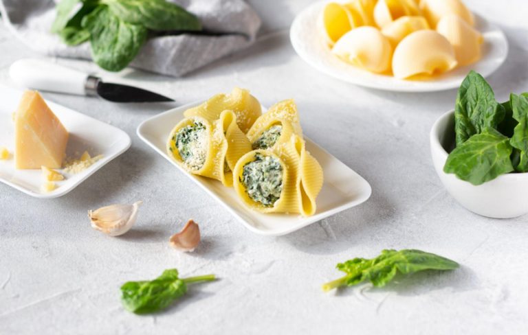 Lumaconi ripieni di ricotta e spinaci