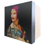 Dama caja cuadrada mediana